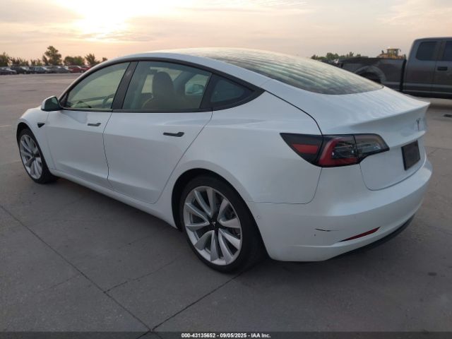2021 TESLA MODEL 3 5YJ3E1EA3MF913476 Photo 2