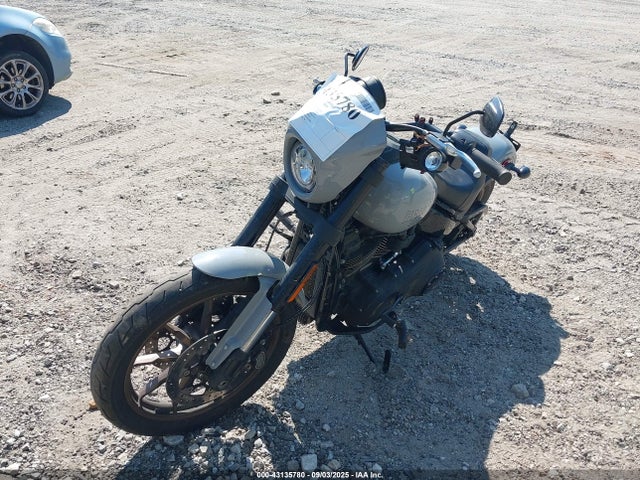1HD1YWZ15RB022393 Harley-Davidson 117 Balanced