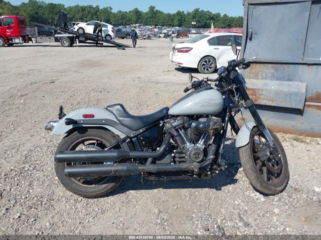1HD1YWZ15RB022393 Harley-Davidson 117 Balanced
