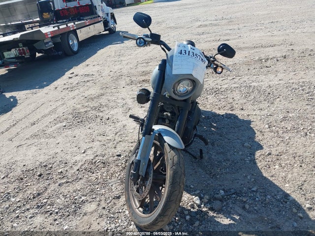 1HD1YWZ15RB022393 Harley-Davidson 117 Balanced