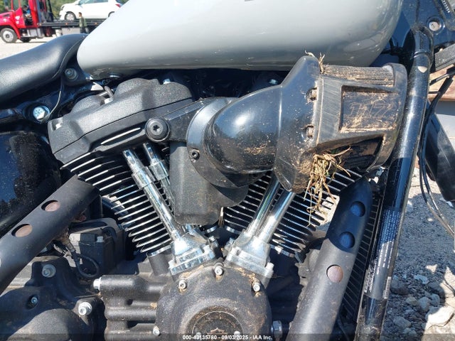 1HD1YWZ15RB022393 Harley-Davidson 117 Balanced
