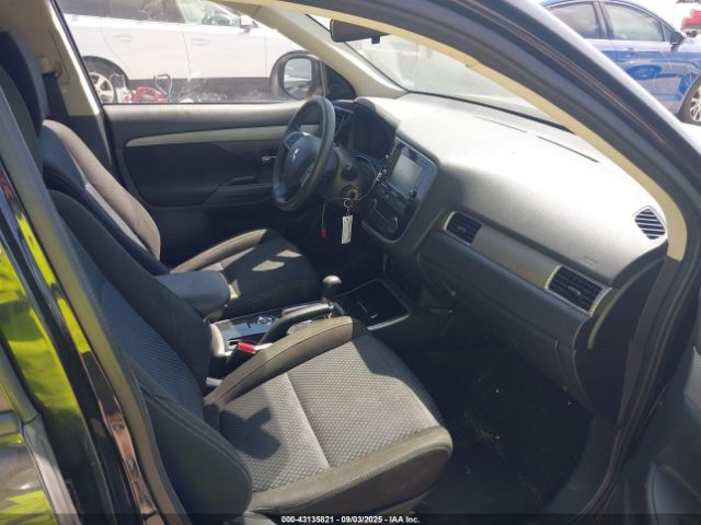 2018 MITSUBISHI OUTLANDER JA4AZ3A35JJ003566 Photo 4