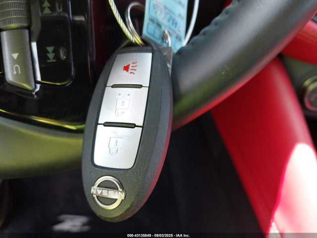JN1BZ4BH8RM360912 Nissan Tt
