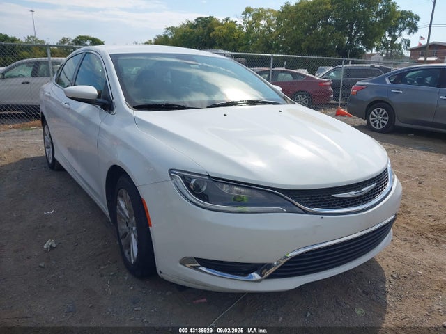 1C3CCCAB8FN580054 Chrysler 200