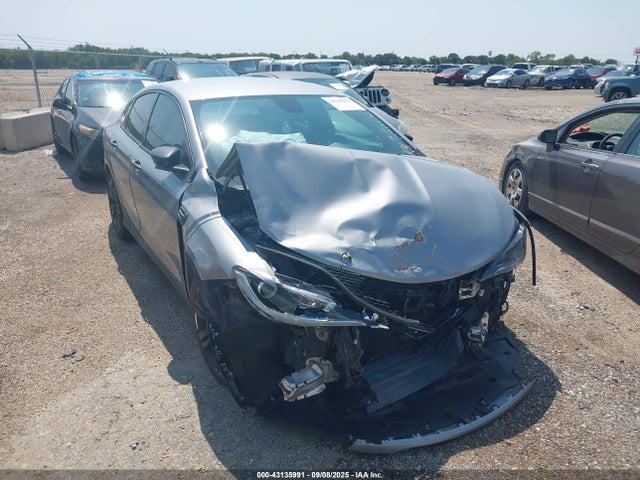 Продажа на аукционе авто 2015 Chrysler 200 Limited, vin: 1C3CCCAB2FN557840, номер лота: 43135991
