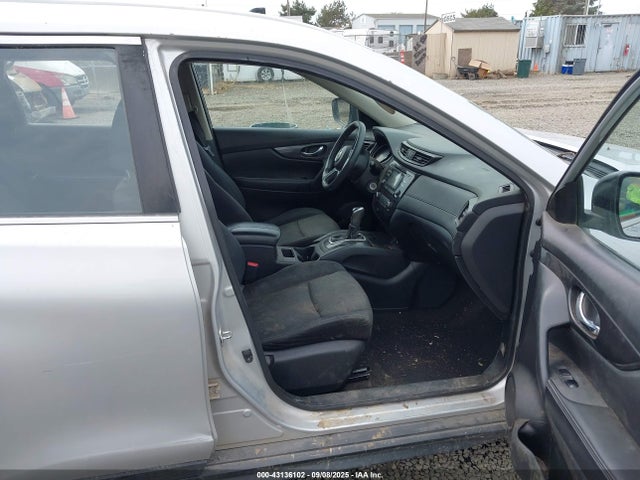 JN8AT2MV3HW016798 Nissan Rogue