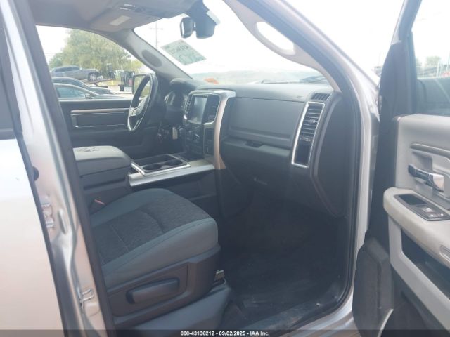 2015 RAM 1500 1C6RR7LM7FS659993 Photo 4
