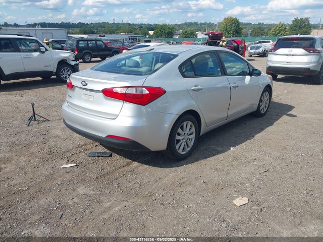 KIA Forte 2014 KNAFX4A62E5105906 Image 4