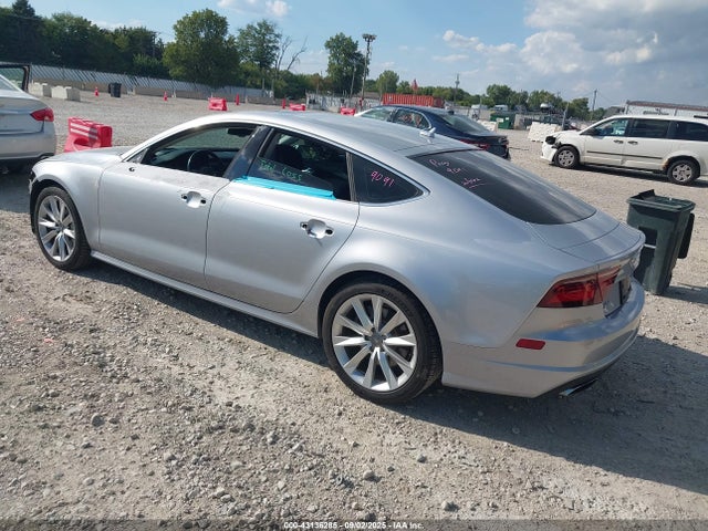 2016 AUDI A7 WAU2GAFC4GN004851 Photo 2