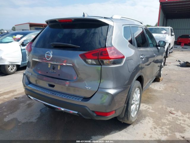 2018 NISSAN ROGUE 5N1AT2MT6JC817061 Photo 3