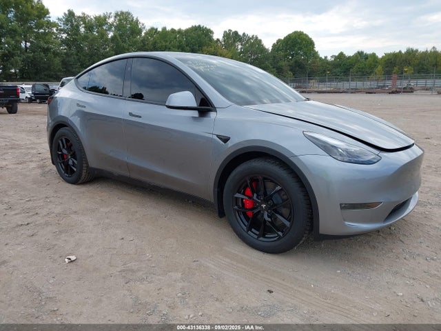 2025 TESLA MODEL Y 7SAYGDEE5SA350884 Photo 0