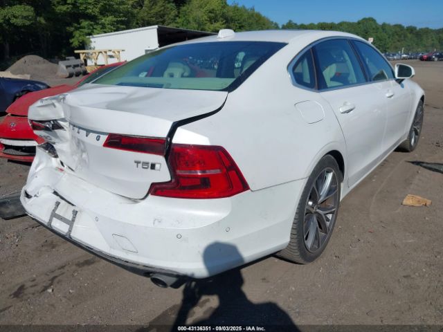 2018 VOLVO S90 LVY982MK7JP028774 Photo 3