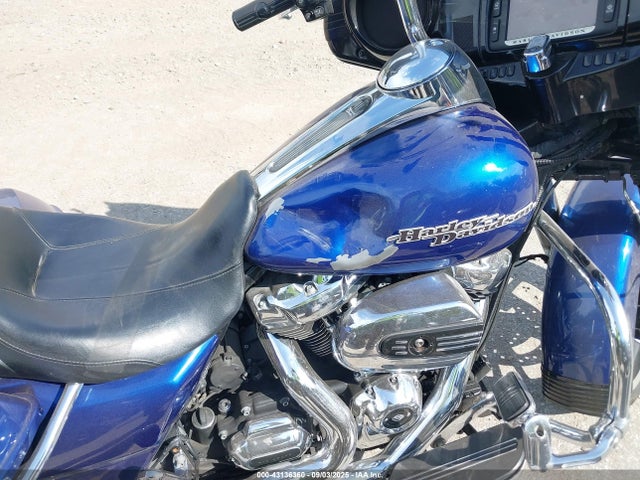 1HD1KRC12HB671241 Harley-Davidson Street Glide Special