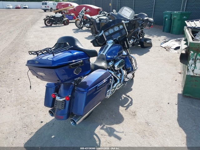 1HD1KRC12HB671241 Harley-Davidson Street Glide Special
