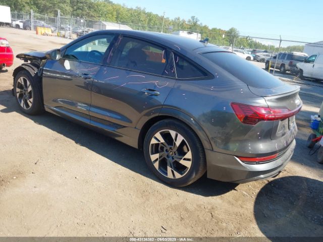 2022 AUDI E-TRON SPORTBACK WA11AAGE2NB022936 Photo 2
