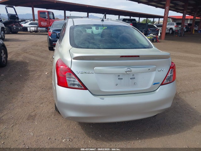 3N1CN7AP0EL825987 Nissan Versa