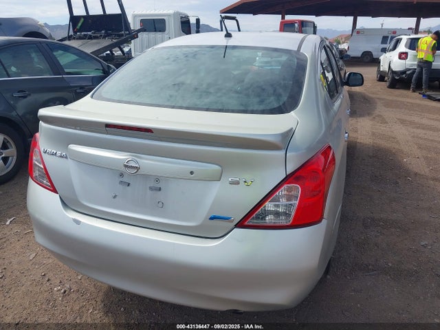 3N1CN7AP0EL825987 Nissan Versa