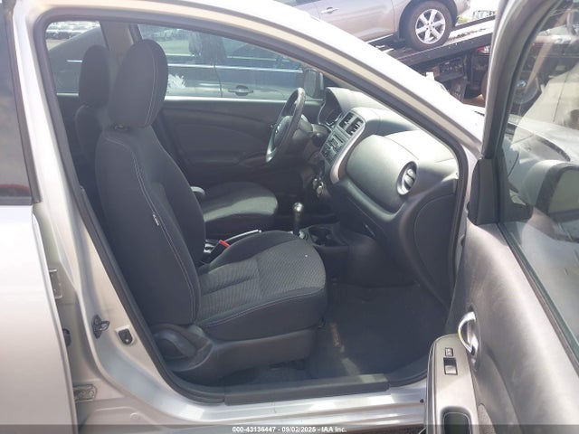 3N1CN7AP0EL825987 Nissan Versa