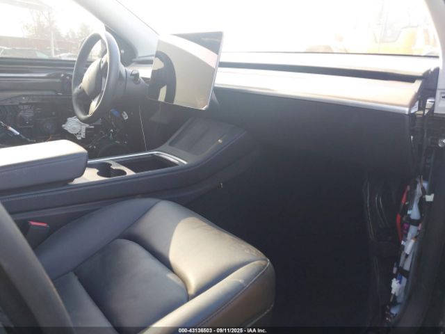 2022 TESLA MODEL Y 7SAYGDEE4NF440177 Photo 4