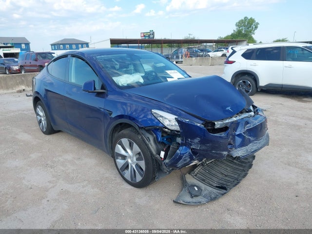 2023 TESLA MODEL Y 7SAYGDEEXPA093230 Photo 0