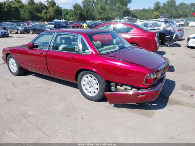 1998 JAGUAR XJ8 SAJHX124XWC812886 Photo 2