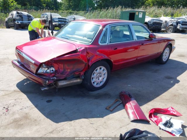 1998 JAGUAR XJ8 SAJHX124XWC812886 Photo 3