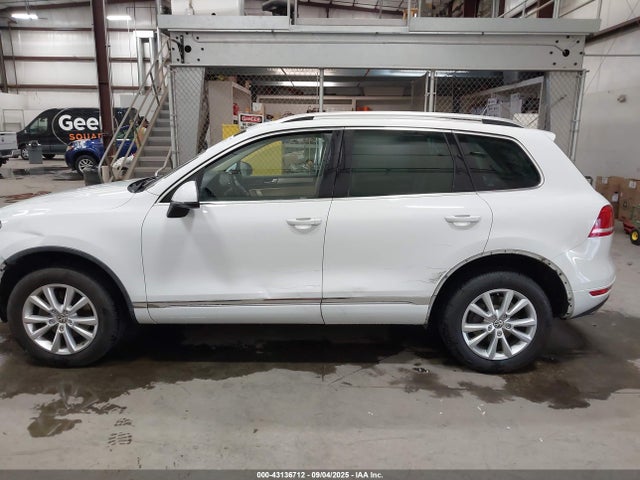 WVGEF9BP1ED012575 Volkswagen Touareg