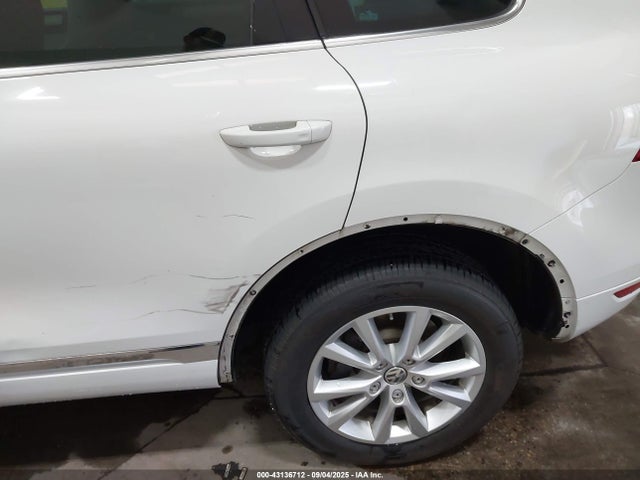 WVGEF9BP1ED012575 Volkswagen Touareg