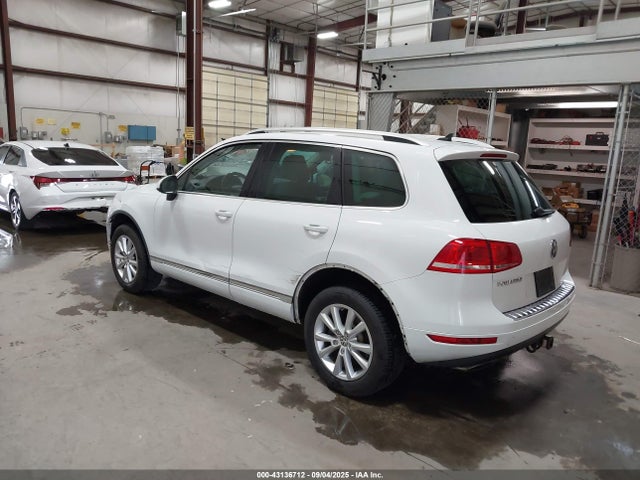 WVGEF9BP1ED012575 Volkswagen Touareg