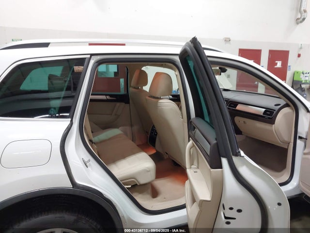WVGEF9BP1ED012575 Volkswagen Touareg