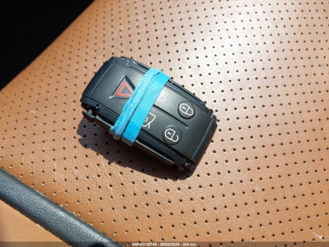 2012 JAGUAR XF SAJWA0HB2CLS22766 Photo 10