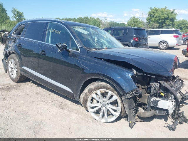 2017 AUDI Q7 WA1LHAF70HD041467 Photo 0
