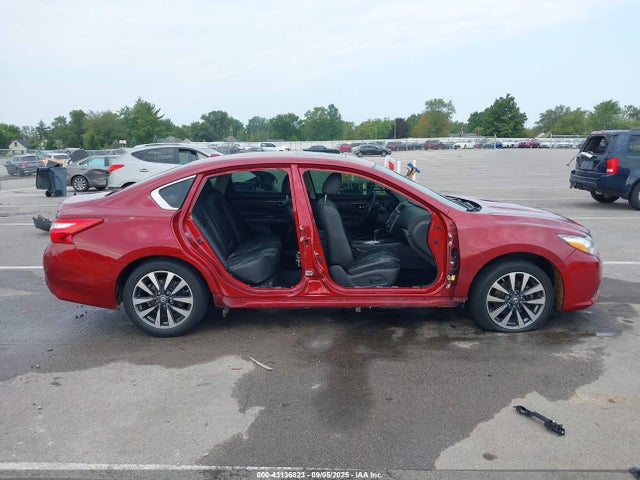 Nissan 2017 2017 1N4AL3AP1HC262585 Image 14