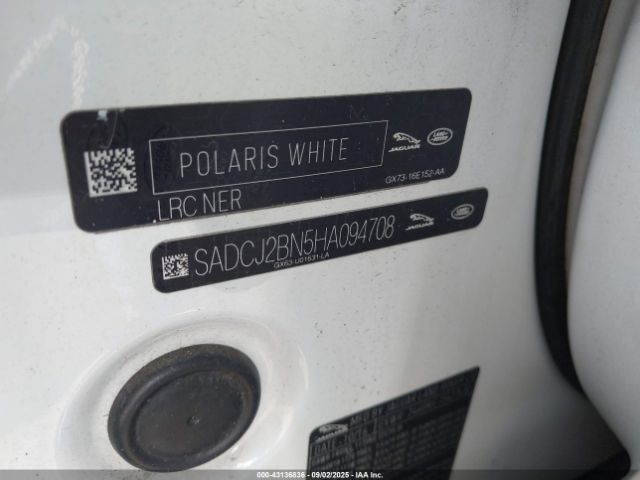 2017 JAGUAR F-PACE SADCJ2BN5HA094708 Photo 8