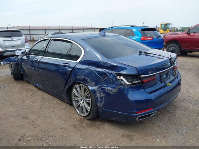 2022 BMW 750 WBA7U2C03NCK86374 Photo 2