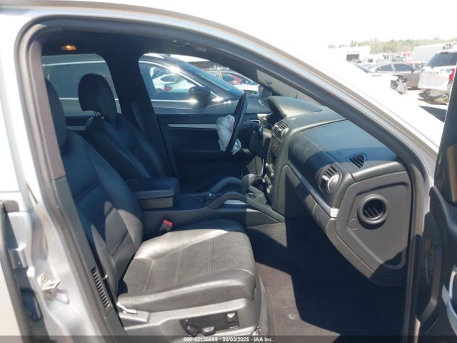 2010 PORSCHE CAYENNE WP1AA2AP7ALA09687 Photo 4