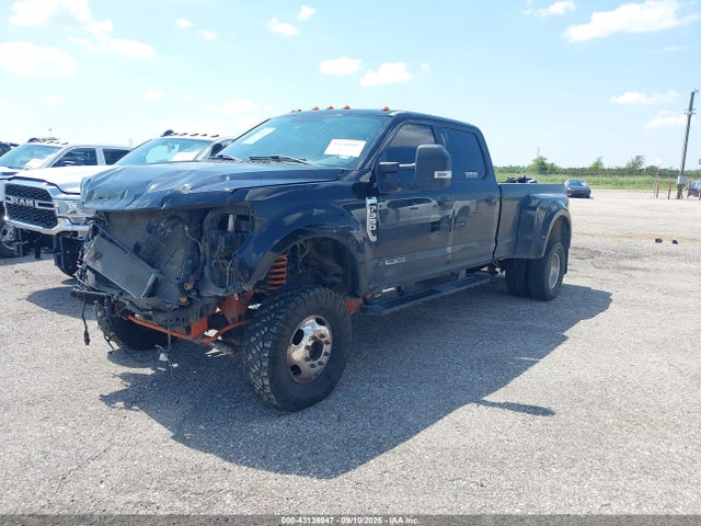 Ford 2017 2017 1FT8W3DT2HEB40072 Image 2