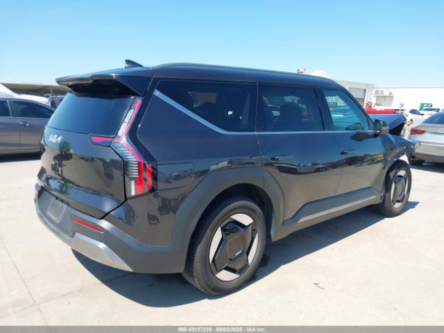 2024 KIA EV9 KNDAFFS57R6033697 Photo 3