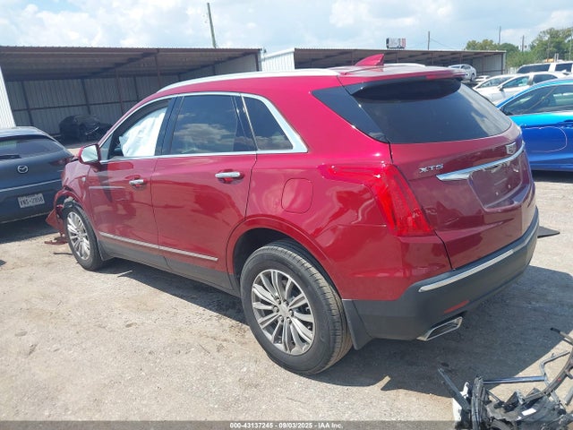 2019 CADILLAC XT5 1GYKNCRS7KZ249761 Photo 2