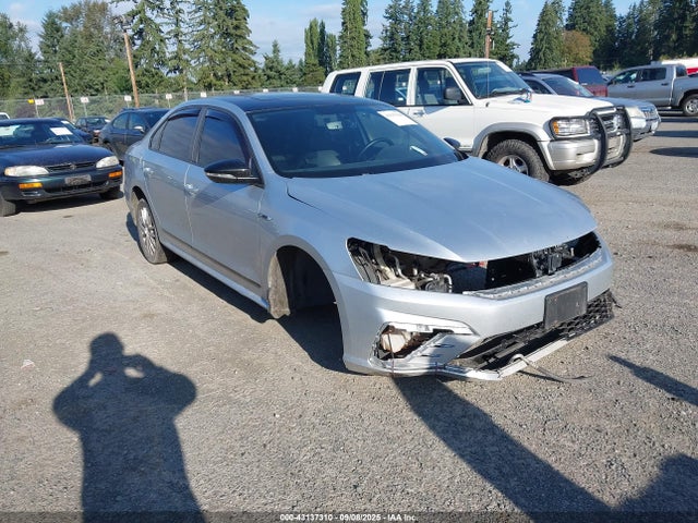 2018 VOLKSWAGEN PASSAT 1VWJM7A36JC050327