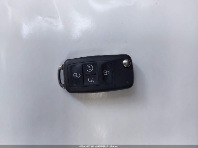 2018 VOLKSWAGEN PASSAT 1VWJM7A36JC050327 Photo 10