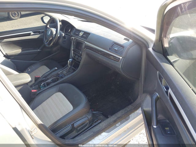 2018 VOLKSWAGEN PASSAT 1VWJM7A36JC050327 Photo 4