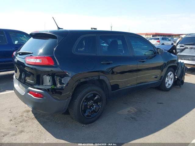 1C4PJLAB3HW535586 Jeep Cherokee