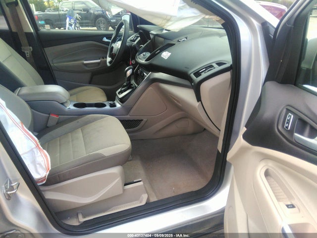 1FMCU0GXXFUA44573 Ford Escape
