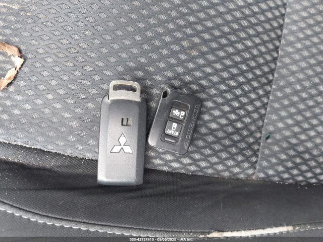 2016 MITSUBISHI OUTLANDER JA4AZ3A32GZ035790 Photo 10