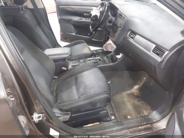 2016 MITSUBISHI OUTLANDER JA4AZ3A32GZ035790 Photo 4