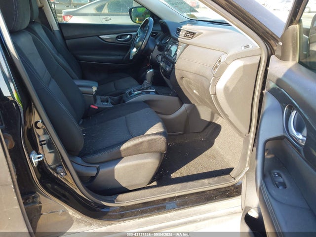 JN8AT2MTXHW142588 Nissan Rogue