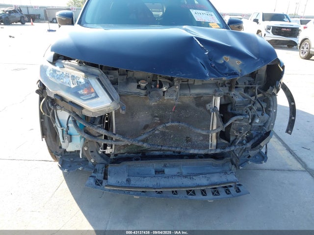 JN8AT2MTXHW142588 Nissan Rogue