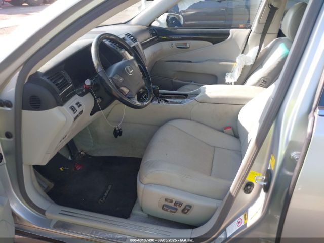 2011 LEXUS LS 460 JTHCL5EF0B5011440 Photo 4