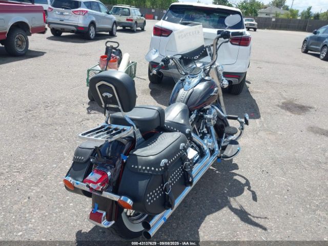 2011 HARLEY-DAVIDSON FLSTC 1HD1BW511BB046428 Photo 3